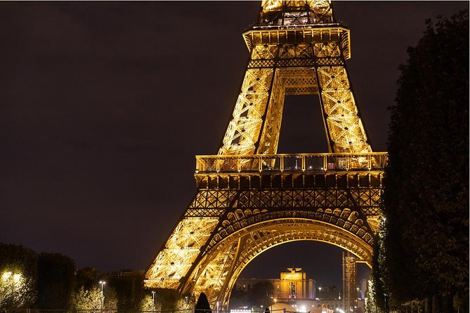 Paris Illuminations Tour with Moulin Rouge Show and Cruise Option - Price And What You’re Actually Paying For