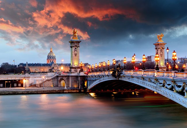 Paris Illuminations Tour with Moulin Rouge Show and Cruise Option - Montmartre To Moulin Rouge: Dress Code, Lines, And Feerie’s Scale