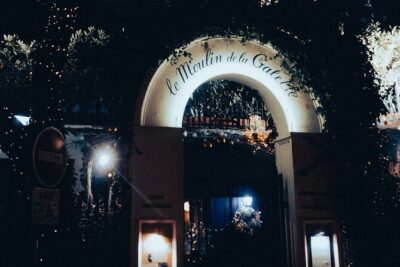 Paris in a Day: Customizable Private Tour with Van Option - Montmartre, Place du Tertre, and Au Lapin Agile
