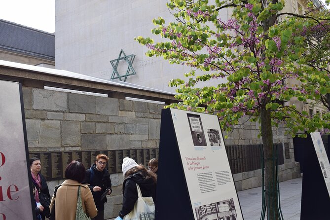 Paris Jewish Heritage: Le Marais & Montmartre Guided Walking Tour - Entering Le Marais: a Jewish Paris start point you can feel