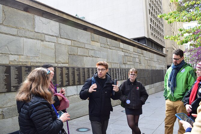 Paris Jewish Heritage: Le Marais & Montmartre Guided Walking Tour - L’Elephant du Nil to Hôtel de Ville: where the walk begins