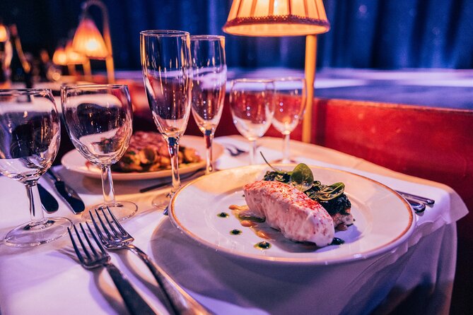 Paris La Nouvelle Eve Cabaret Show in Montmartre - Price and Value: Why This Cabaret Night Can Be a Smart Buy