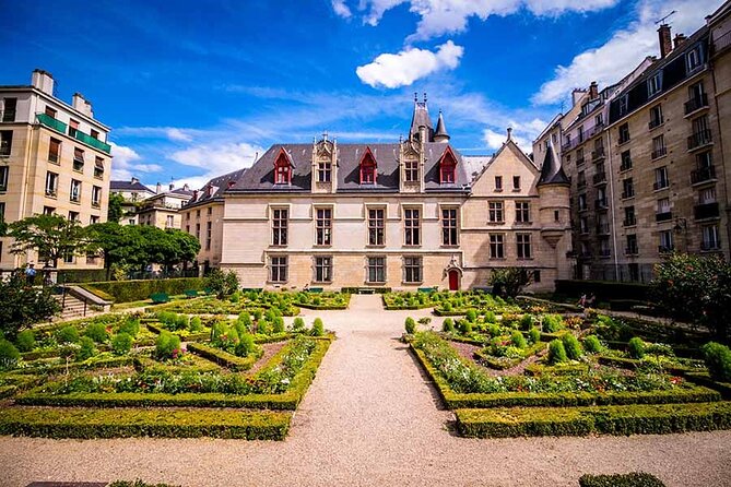 Paris Landmarks & Crepes - A Crêpe Lunch at Place Saint-André-des-Arts