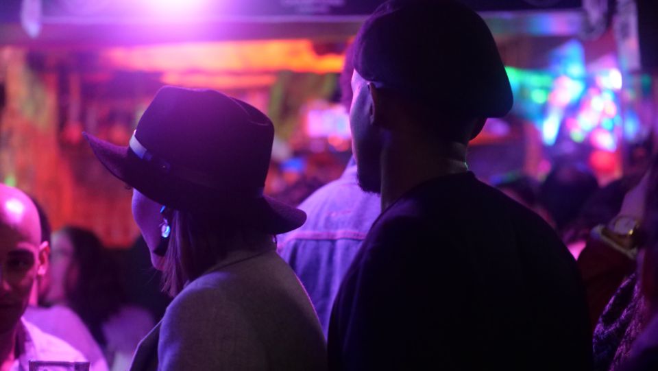 Paris: Latin Quarter Guided Pub Crawl to Bars and Clubs - Guides and Group Energy: Why People Keep Praising This Part