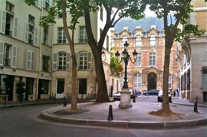 Paris Latin Quarter & Left Bank - History Walk (Small Group Tour) - Why this Left Bank walk works