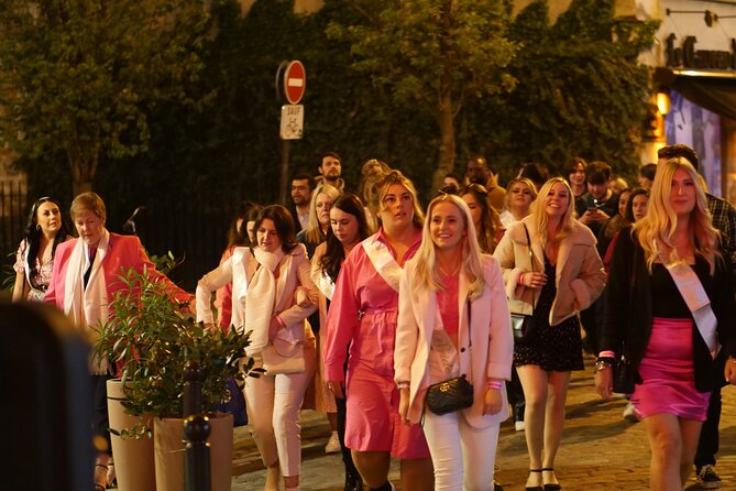 Paris Latin Quarter Pub Crawl Bars and Clubs - How The Latin Quarter Crawl Works: 4 Hours, 3 To 4 Venues