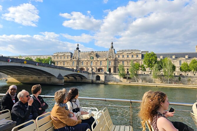 Paris Latin Quarter Walking Tour plus Seine River Cruise Option - Shakespeare and Company: bookshop time that feels like a pause