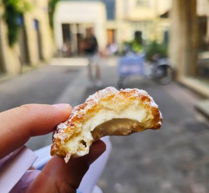 Paris: Le Marais Bakery and Pastry Food Tour with Tastings - Le Marais on foot: why this route feels efficient