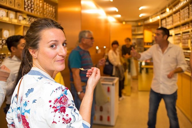 Paris Le Marais District Original Food and Wine Tasting Tour - What the Tour Feels Like: Small-Group, Up to 10 Stops