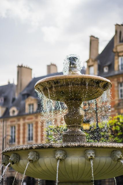 Paris: Le Marais Highlights Guided Small Group Walking Tour - The Guide Makes the Difference: Small Group Energy and Real Answers
