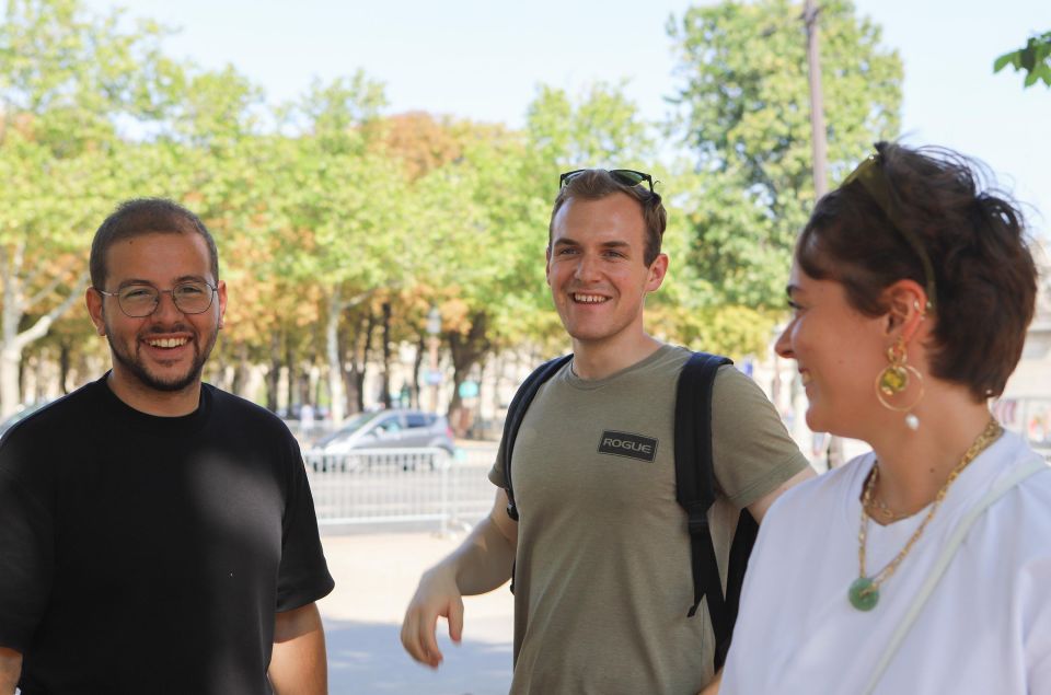 Paris Le Marais Walking Tour: Small Group Experience - Village Saint-Paul and Hôtel de Ville