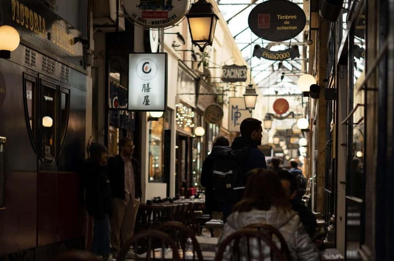 Paris: Local Secrets and Passageways Walking Tour - Bourse de Commerce, Saint-Eustache, and Les Halles