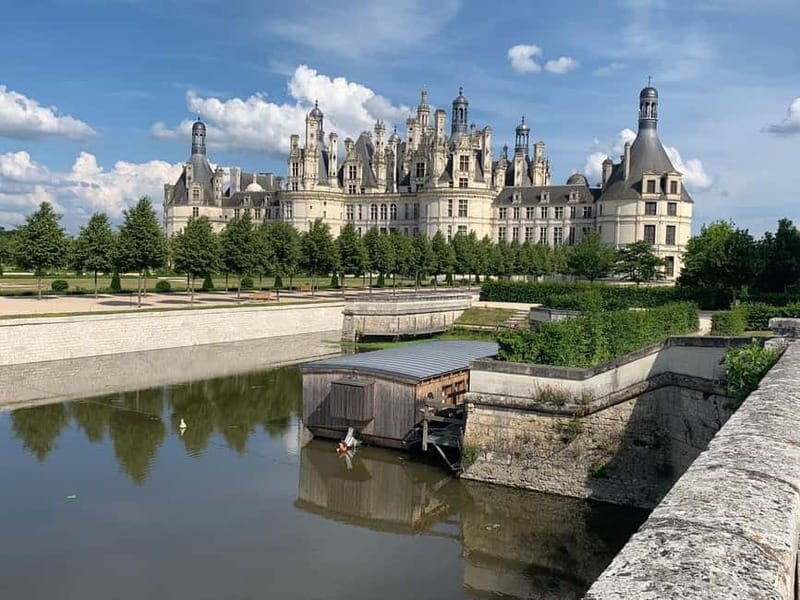 Paris: Loire Valley Castles Tour with Chambord & Chenonceau - Chenonceau’s Women-First Story and the River Bridge