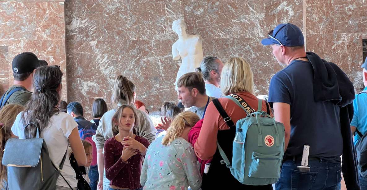 Paris Louvre: 2-Hour Private Tour for Groups or Families - Key highlights at a glance