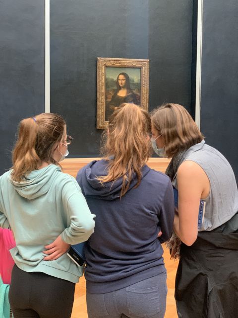 Paris Louvre: 2-Hour Private Tour for Groups or Families - Who This Tour Suits Best (and Who Might Be Happier Elsewhere)