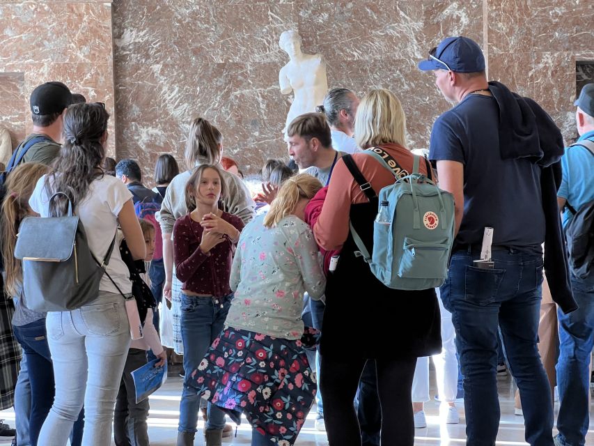 Paris Louvre: 2-Hour Private Tour for Groups or Families - Meeting Your Guide: Private Group Energy for Families