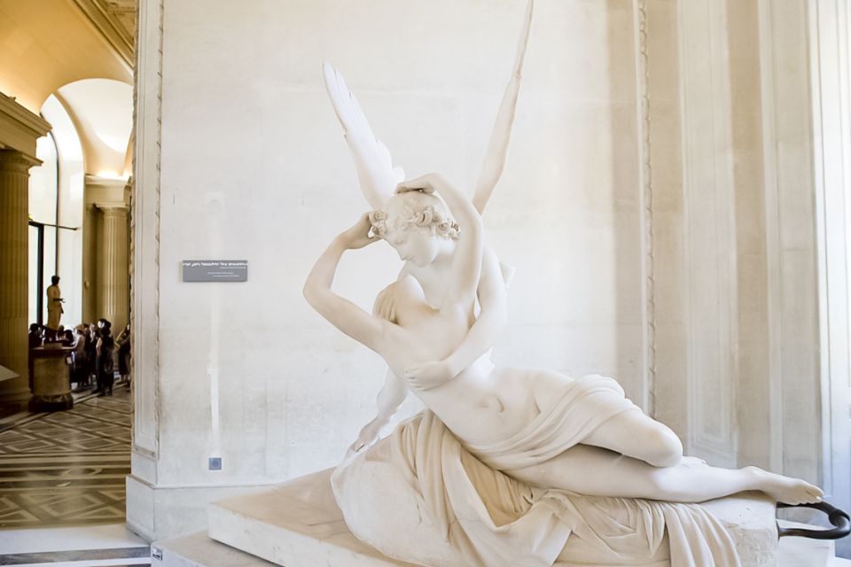 Paris Louvre: 2-Hour Private Tour for Groups or Families - The Mona Lisa Stop: The Perfect First Win