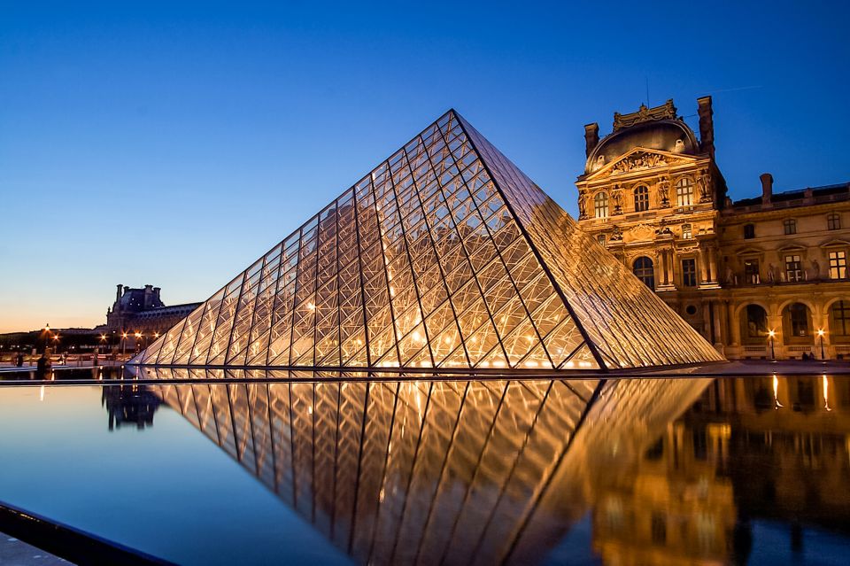 Paris: Louvre Guided Tour with Reserved Access & Boat Cruise - The Seine River Cruise: Flexibility After the Museum Push
