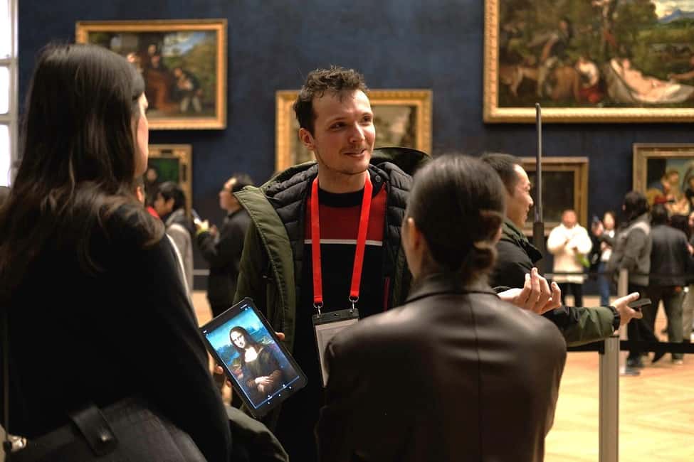 Paris: Louvre Masterpieces Tour with Pre-Reserved Tickets - The Louvre Pyramid Pass-By and Your 2-Hour Highlight Plan