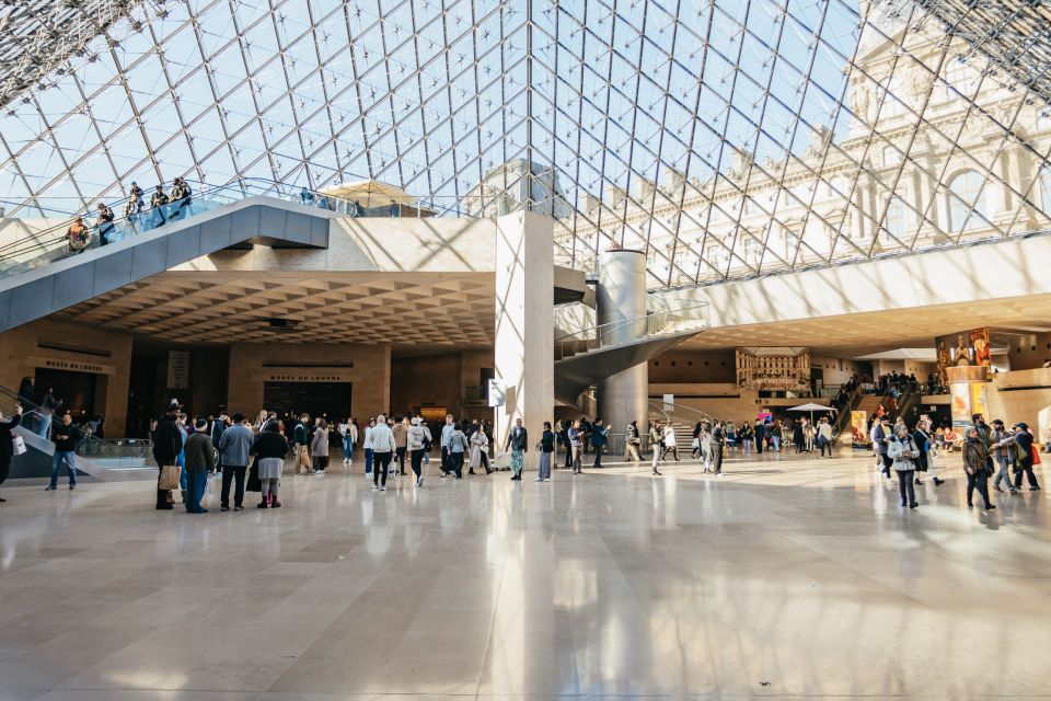 Paris: Louvre Museum Entry Ticket With Host and River Cruise - Who This Experience Fits Best