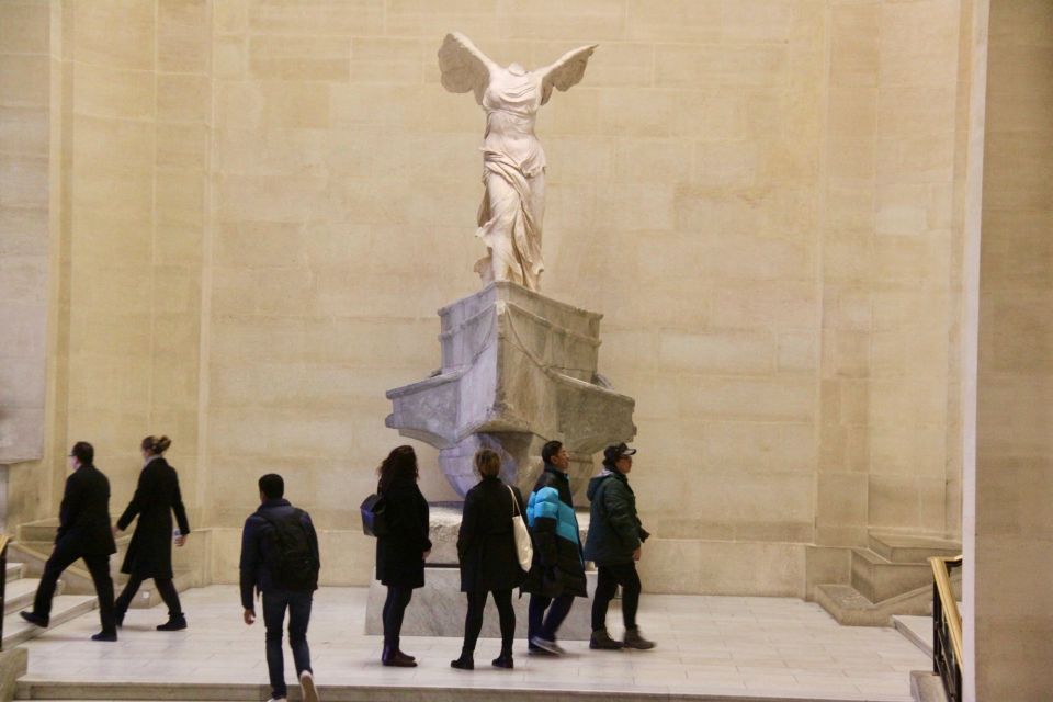 Paris: Louvre Museum Highlights and Mona Lisa Tour - The Mona Lisa Stop: More Than a Checkmark