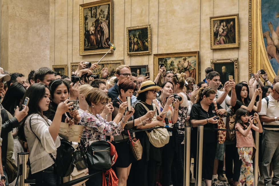 Paris: Louvre Museum Hosted Entry & Masterpieces Audio Guide - Key Points You’ll Care About