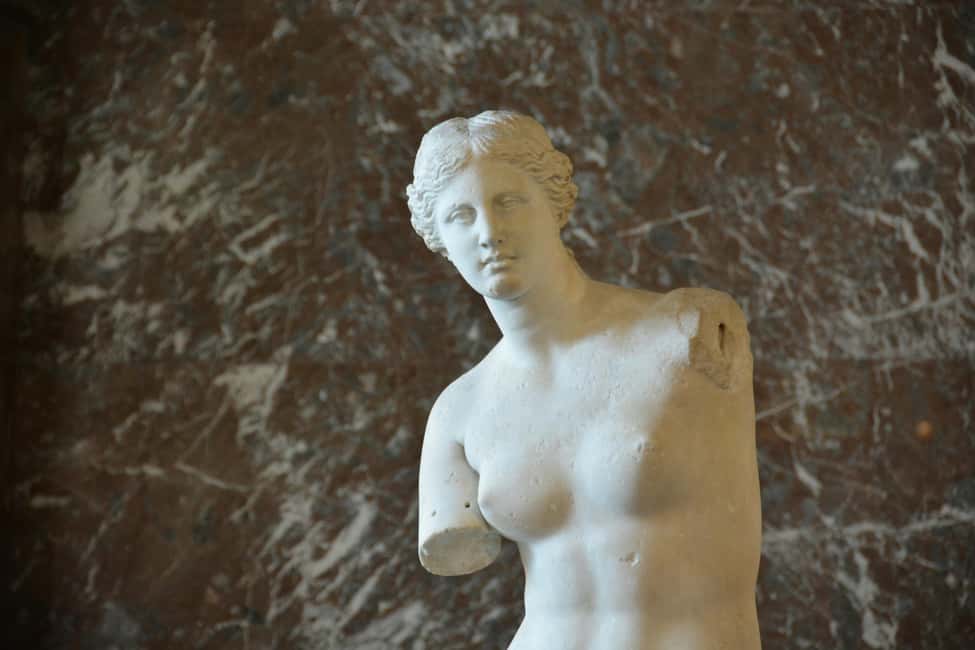 Paris: Louvre Museum Hosted Entry & Masterpieces Audio Guide - The Louvre’s Big Names You’ll Target with the App