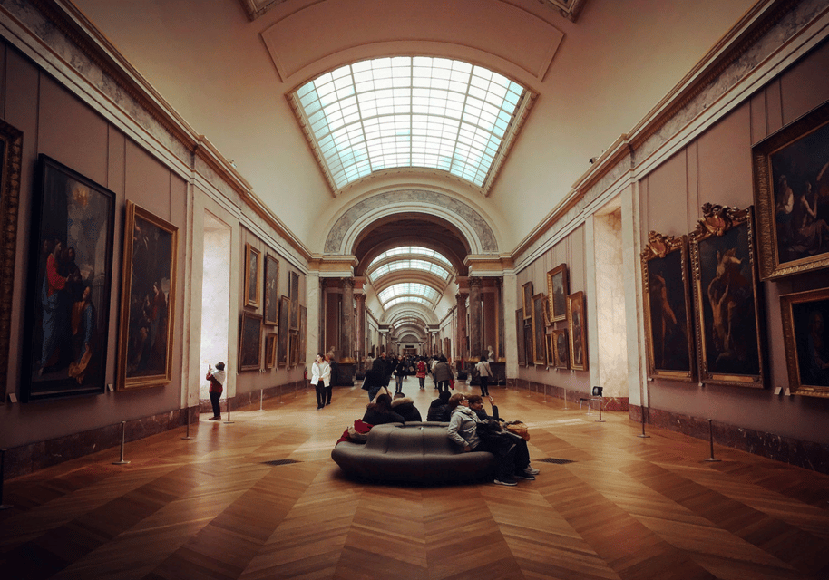 Paris: Louvre Museum Ticket & Exclusive Immersive AudioGuide - Practical Rules: Photos, Backpacks, and Lockers