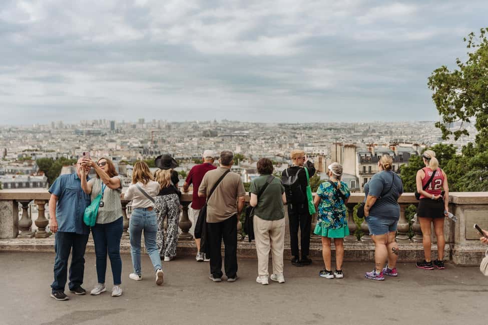 Paris: Louvre or Orsay, Eiffel Tower, City Walk & Cruise - Louvre or Orsay: how the day adapts (and what to expect inside)