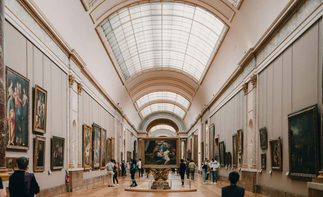 Paris: Louvre Overview, Exploration tour and Reserved Entry - Audio guide support: using it to match your energy