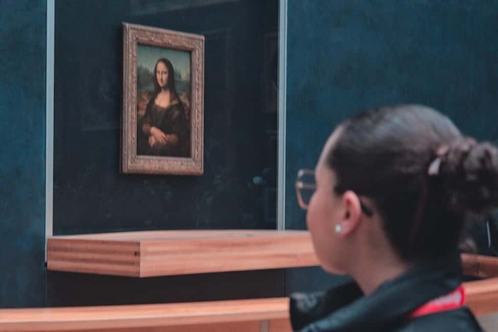 Paris: Louvre Overview, Exploration tour and Reserved Entry - Getting your day to work: timing, walking, and crowd reality
