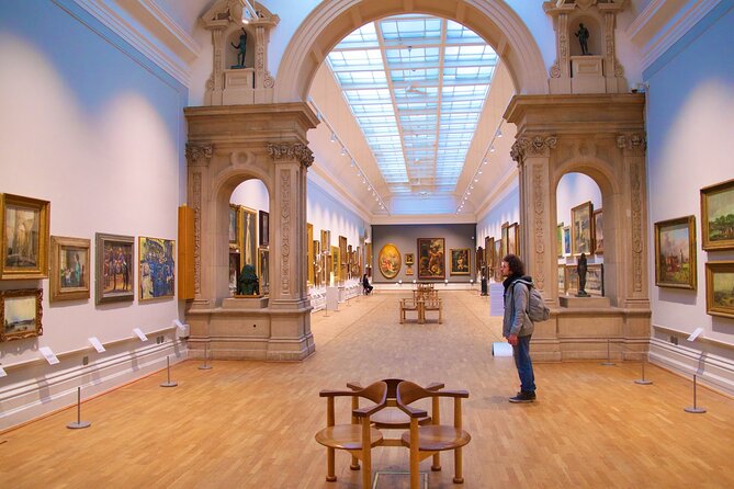 Paris Louvre Small Group Tour with Pre-Reserved Tickets - The 2-hour Louvre hit list: what you’ll actually see