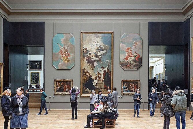 Paris Louvre Small Group Tour with Pre-Reserved Tickets - Licensed guides inside the Louvre: what you’ll get from them