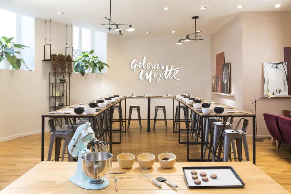 Paris: Macaron Class at Galeries Lafayette - From Meringue to Shell: How the Class Teaches the Shell Stage