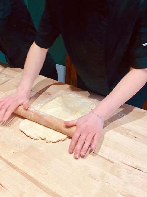 Paris: Millefeuille baking class with a chef - Is the $159 price fair?