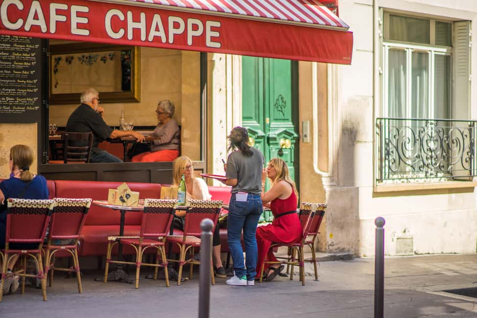 Paris Montmartre: 2-Hour City Tour in German - Lapin Agile: The Bohemian Name Drop, with Street-Level Context