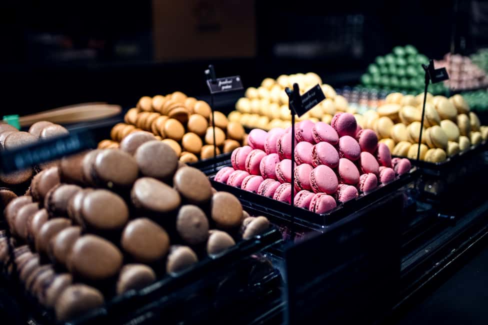 Paris: Montmartre Food Tour with 10 Local Tastings & Wines - Key reasons this Montmartre food tour works