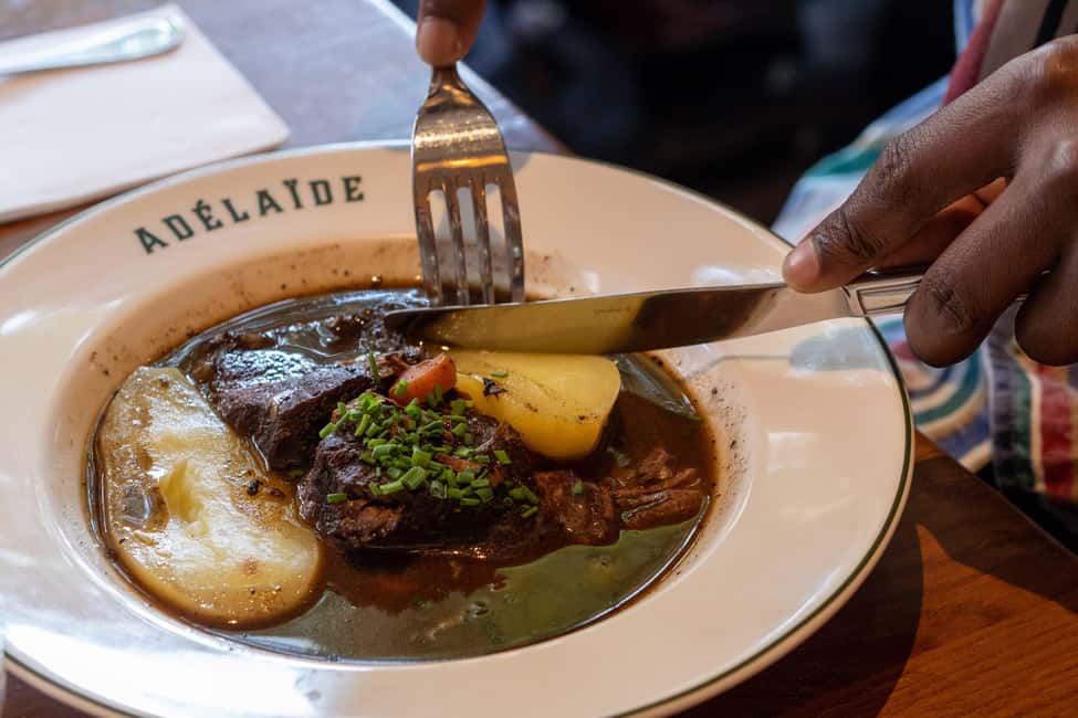 Paris: Montmartre Food Tour with Full Meal - Practical tips so you enjoy every stop