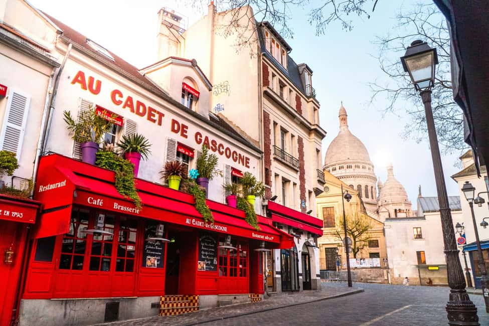 Paris: Montmartre Hidden Gems and Highlights Walking Tour - Walking Montmartre in 90 minutes: what you actually get
