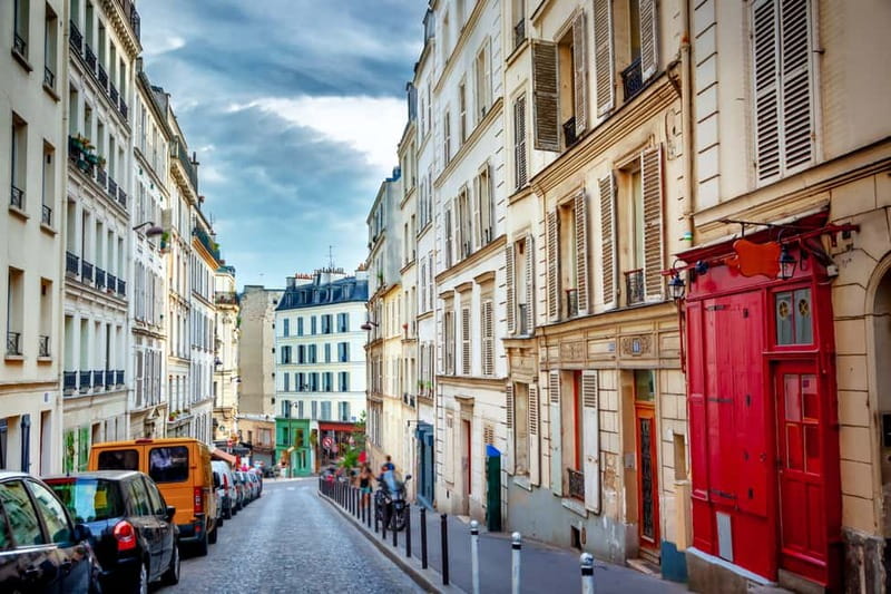 Paris: Montmartre Hidden Gems and Highlights Walking Tour - The last vineyard in Paris: why this stop feels like a plot twist