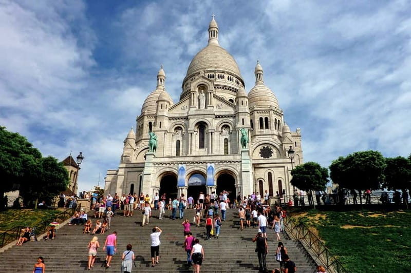 Paris: Montmartre Hidden Gems and Highlights Walking Tour - Comfort, pace, and who this tour suits best