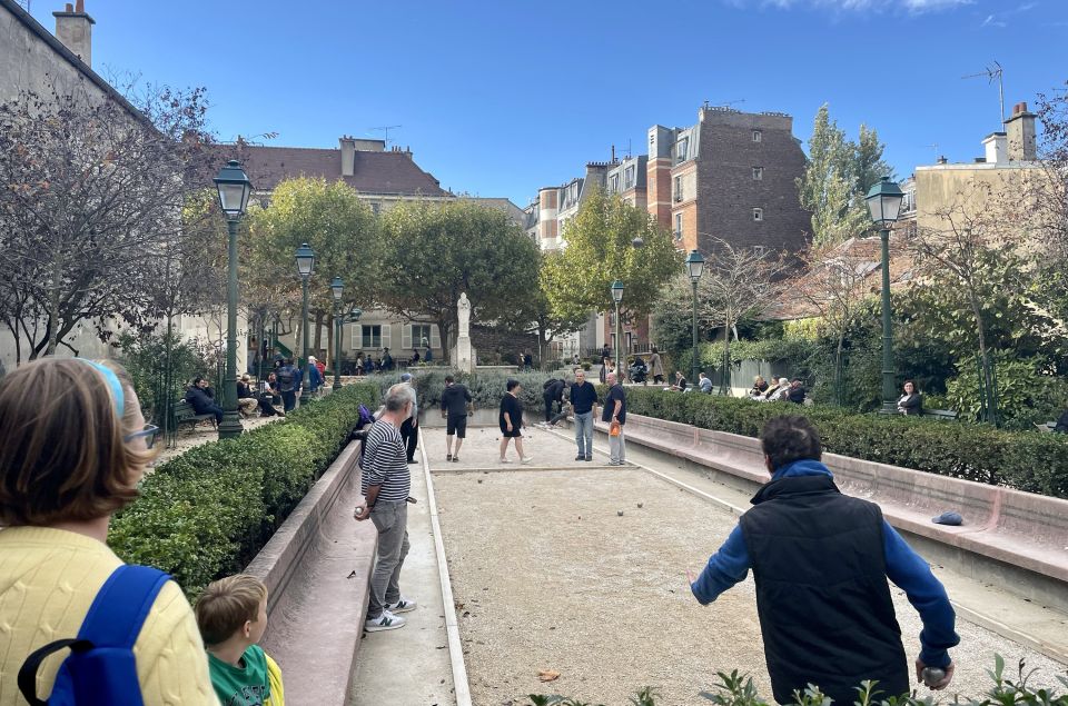 Paris Montmartre Highlights Walking Tour - Small Group - The Wall of Love on Place des Abbesses
