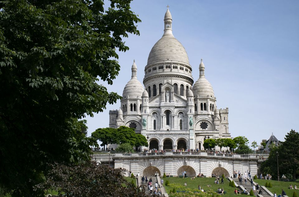 Paris Montmartre Highlights Walking Tour - Small Group - Moulin de la Galette and the Neighborhood’s Bohemian Past