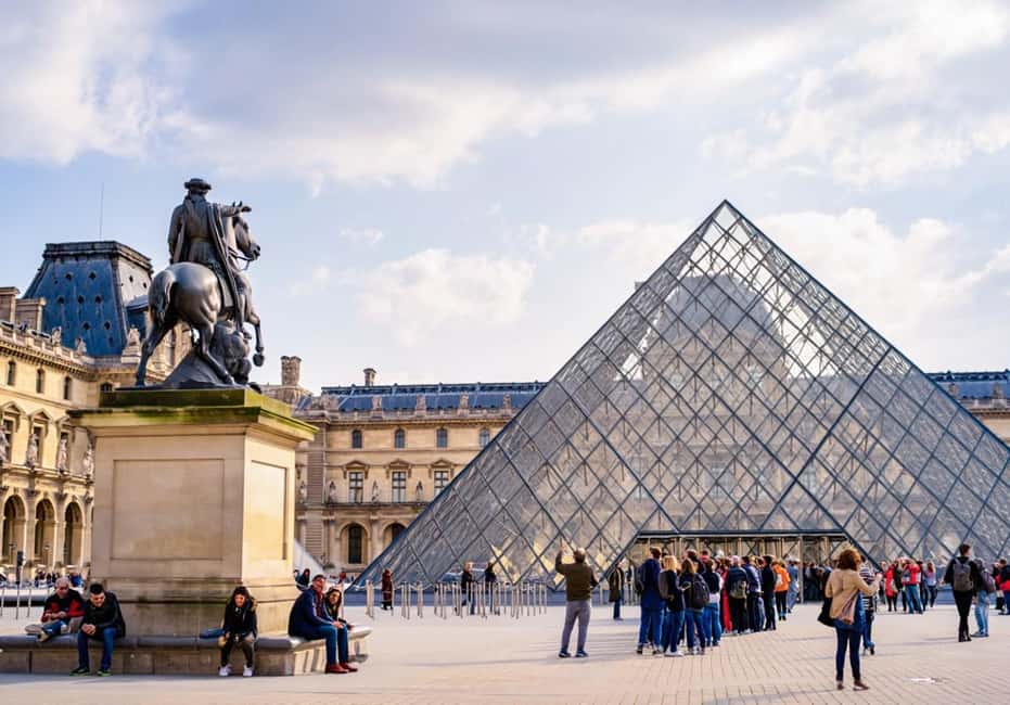 Paris: Montmartre, Notre-Dame, & Louvre Tour with Cruise - Who this tour fits best (and who should skip it)