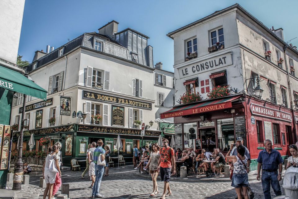 Paris: Montmartre & Sacre Coeur Guided Tour 12 guests 2,5h - Montmartre in 150 Minutes: the best kind of orientation