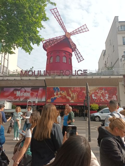 Paris: Montmartre Small Group Guided Walking Tour - Moulin de la Galette: windmill history in walking distance