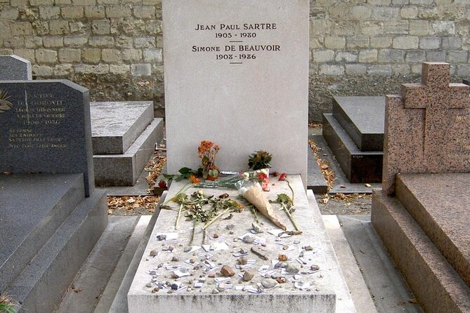 Paris Montparnasse Tower Guided Tour with Best View of the City - Street-by-street itinerary: what each stop is really for