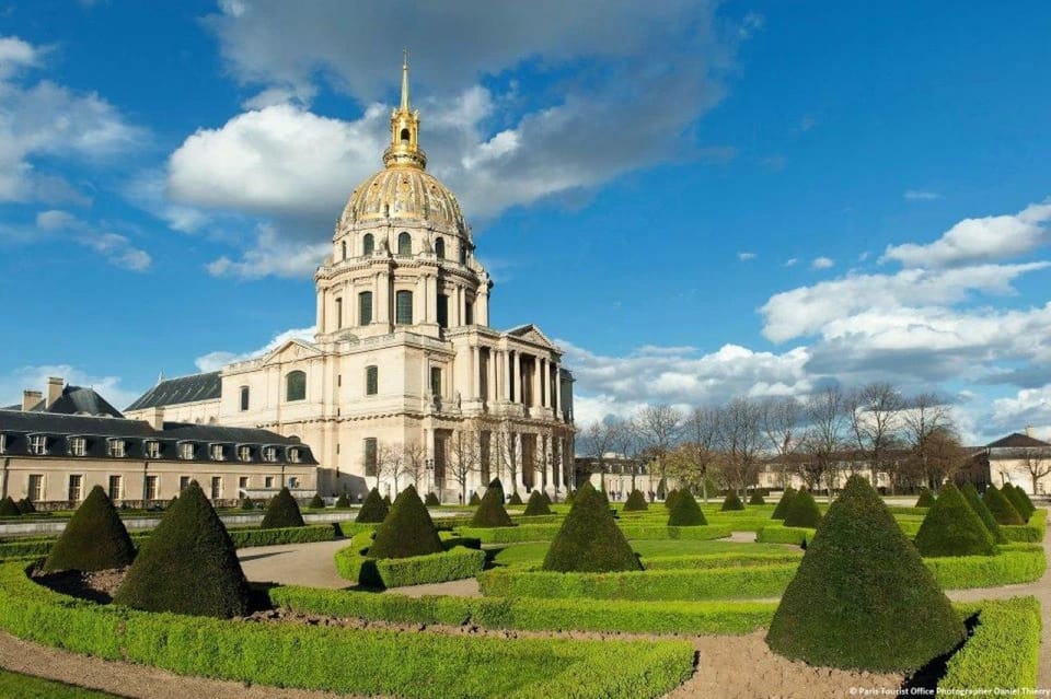 Paris: Musee De L'Armee Ticket With Digital Audio Guide - Using the digital audio guide: how to make it work (and when to skip it)