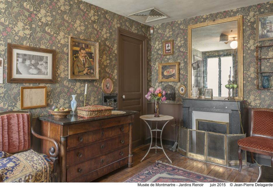 Paris: Musée de Montmartre and Gardens Entry Ticket - The audio guide route: from annexed countryside to cabaret Paris