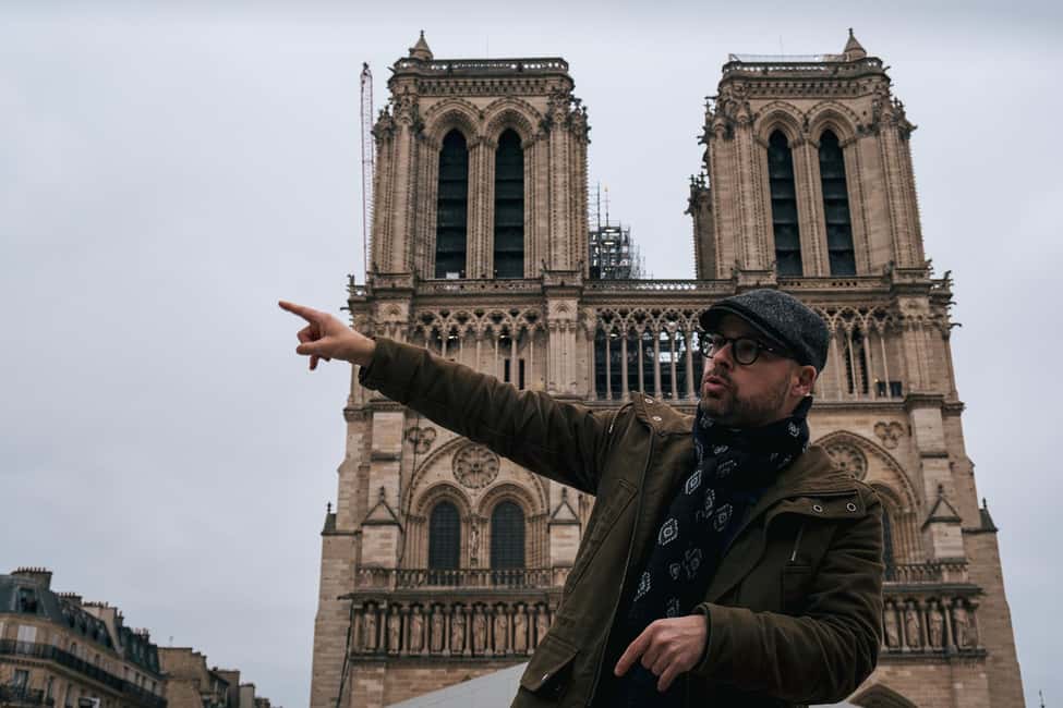 Paris: Notre-Dame Interior and Ile de la Cité Guided Tour - Group size and pacing: why semi-private feels better in a crowded cathedral
